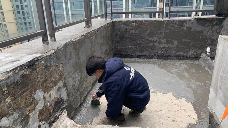 一桶防水涂料能刷多少平方？揭秘无毒无味涂料的施工奥秘